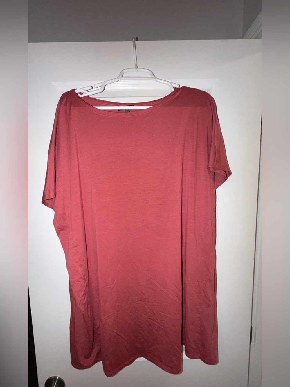 Women’s Eileen Fisher Relaxed Short Sleeve Tee in Dusty Rose in size L
